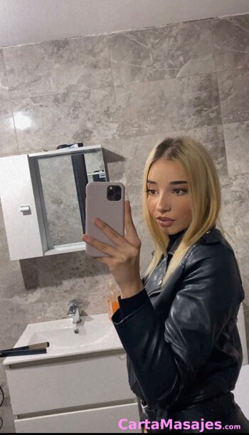 segunda imagen miniatura: diablita calientica y sexy