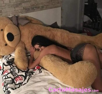 cuarta imagen miniatura: KAROL ARDIENTE Colombiana