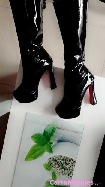 segunda imagen miniatura: Exquisita madura para ti. Todos los días.