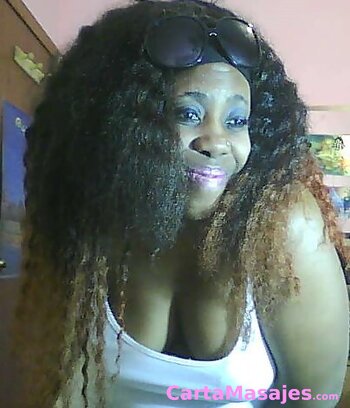 cuarta imagen miniatura: Cubana hace masajes con final feliz