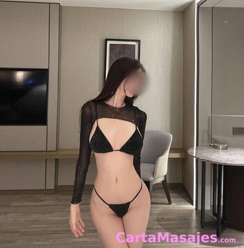 segunda imagen miniatura: Daisy 22 años , masajes para caballeros y yoga desnudo