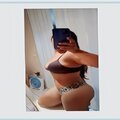 Morena latina adicta al placer