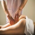 masajista hombre para mujer
